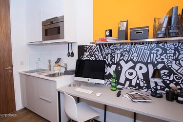1 bed studio, Clyde Street, Merchant City, Glasgow, G14JH - Image 2